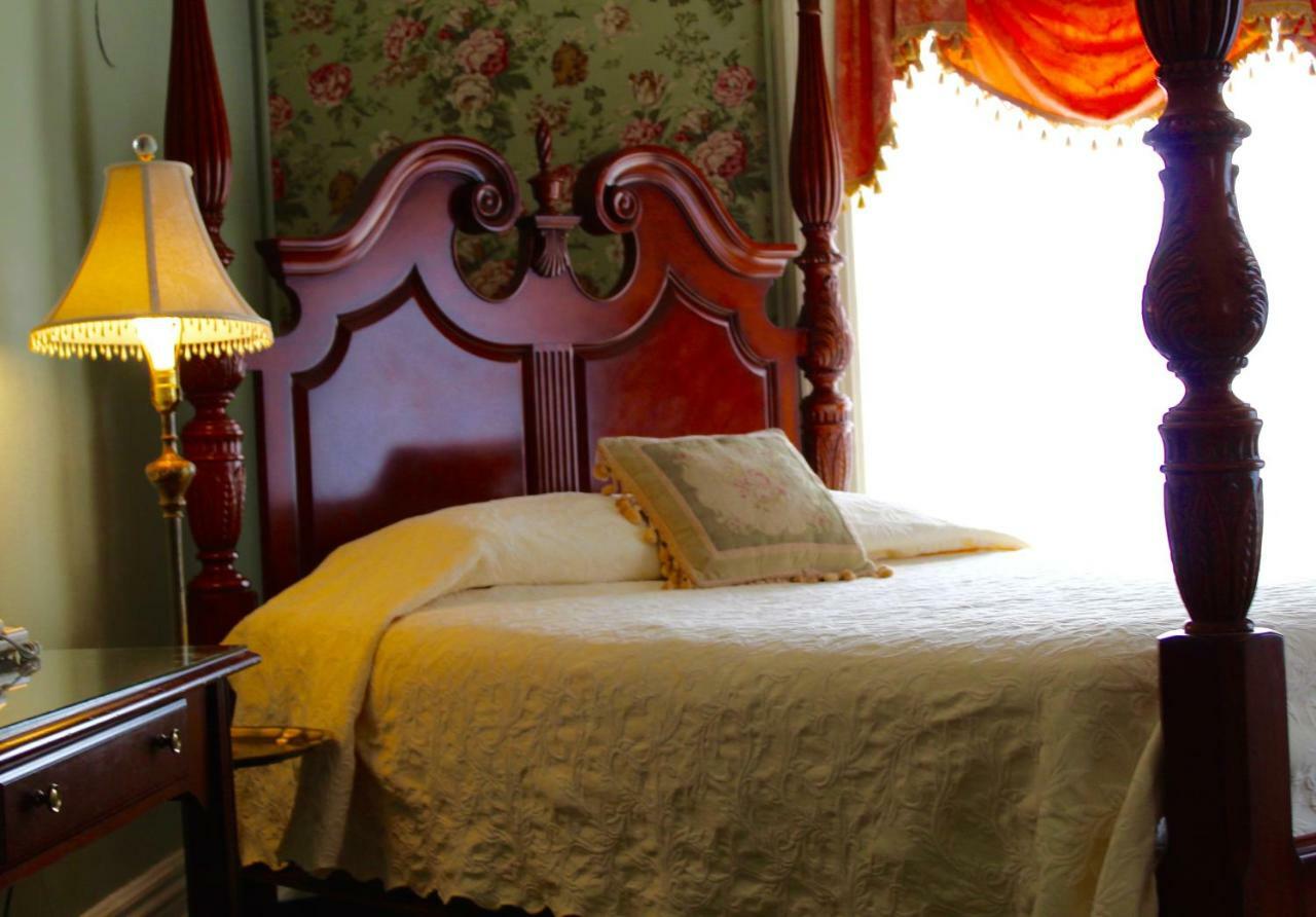 The Stockade Inn เชเนคทาดี ภายนอก รูปภาพ
